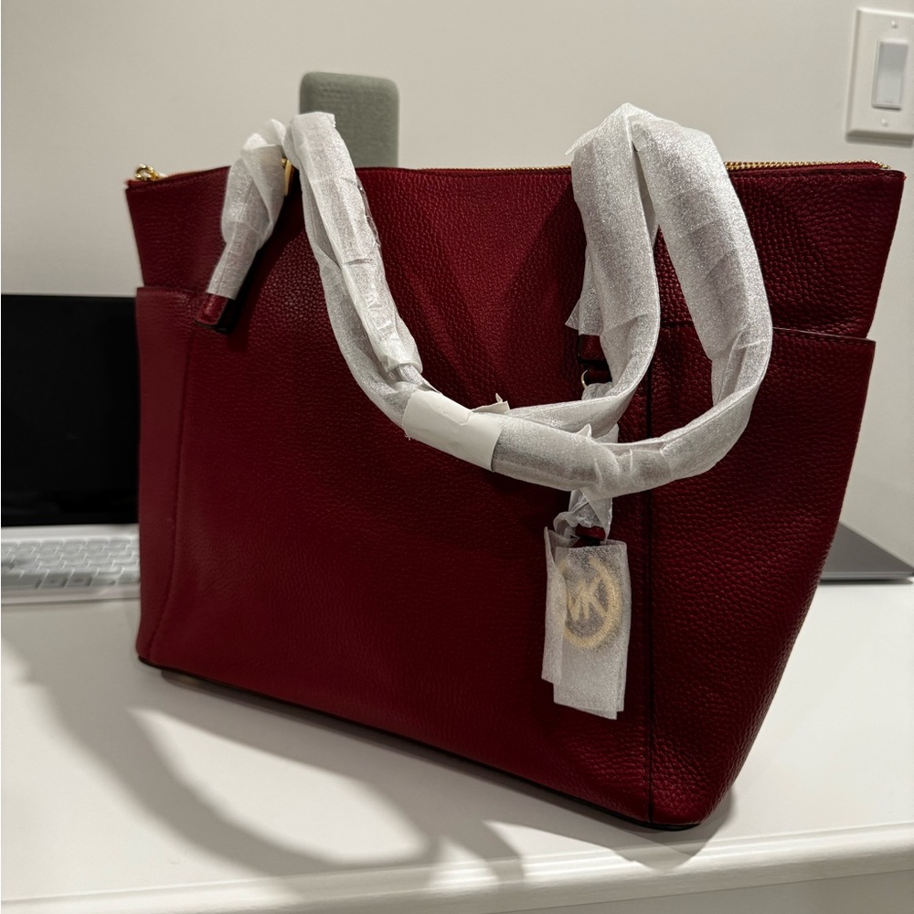 Brand New Michael Kors Jet Set